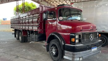 MB 1313 truck graneleiro