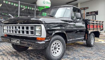 Ford F1000 carroceria de madeira diesel 1983